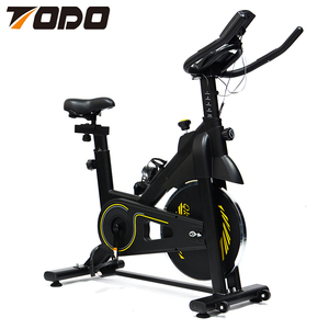 TODO Équipement de fitness de salle de sport intérieure à usage domestique Volant d'inertie 10kg en acier pour <span class=keywords><strong>vélo</strong></span> <span class=keywords><strong>Poignée</strong></span> de siège réglable Capacité de 120kg Écran LCD - Product Image 3