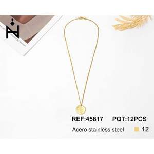 Collier pendentif lettre E en acier inoxydable Angelina plaqué or 1,9 cm, bijoux tendance pour femmes, cadeau - Product Image 4