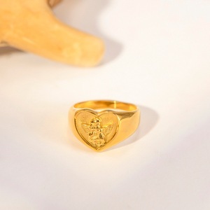 Nouvelle Tendance 2026 : Bague Simple pour Femme en Acier Inoxydable Plaqué Or 18K, Style Rétro Amour Ange, Glamour Industriel - Product Image 4