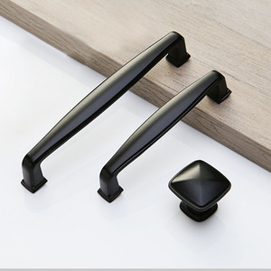 Minimally Designed 160mm Aluminum Cabinet Pulls Handles <b>Black</b> Furniture Hardware for Wardrobe & Kitchen Drawers - Product Image 5