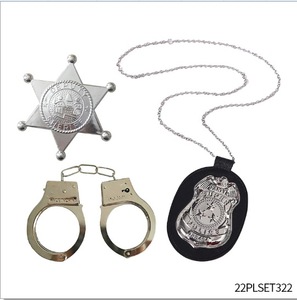 Accessoires de jeu de rôle de policier pour enfants pour fête costumée d'Halloween : insigne en alliage, épingle de poitrine, chapeau et <span class=keywords><strong>lunettes</strong></span> - Product Image 4
