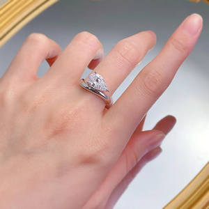 แหวนทองคำขาวชุบ 18K ประดับเพชรโมอิสซาไนต์ทรงลูกแพร์ 1.5 กะรัต เกรด VVS สำหรับผู้หญิง ใช้เป็นแหวนแต่งงานหรือแหวนแทนใจ - Product Image 3