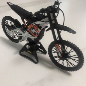 Figuras de Acción de Juguete Modelo para Ensamblar de Motocicleta Eléctrica de Cross Sur Ron Light Bee X Periférico Original - Product Image 2