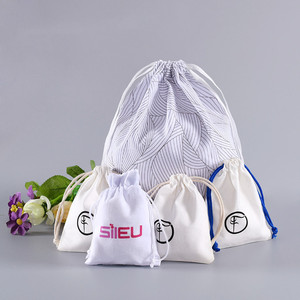 Bolsa de Algodón Reciclado de Lujo 100% para Ropa, con Cordón, Personalizable con Logotipo - Product Image 2