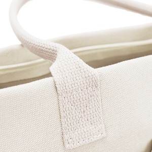 Sac fourre-tout unisexe en toile de coton modèle TC, personnalisable avec logo, deux poignées, fermeture ouverte, chaînes et broderie de lettres - Product Image 5