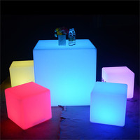 Kunststoff LED Würfel Stuhl Steht ische Stühle für Party Event LED Würfel Hocker Nachtclub Shisha Lounge Bar Möbel LED Cocktail Tisch
