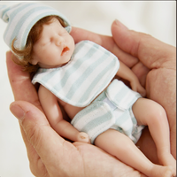 15 cm Vollsilikon Reborn-Babypuppe Realistische Weiche Dehnbare Neugeborenen-Puppe Mini-Taschenpuppe für Kinder Urlaubsgeschenk