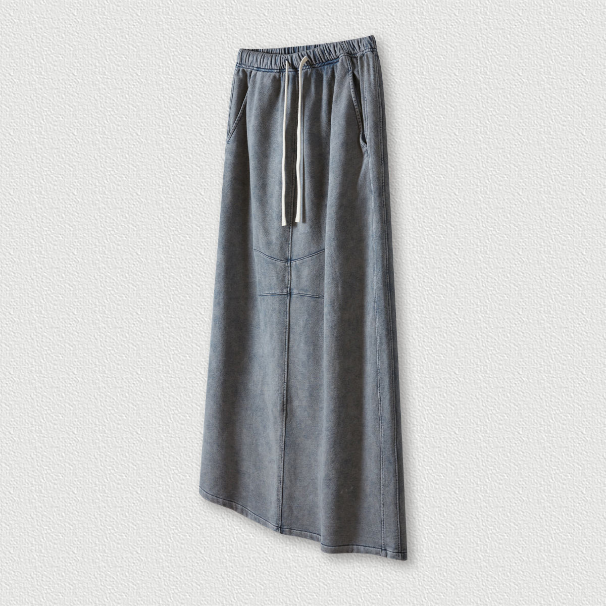 สีเทาเข้ม