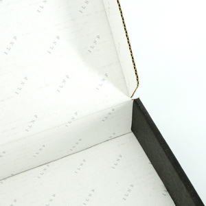 Tùy chỉnh kích thước Logo sóng gửi thư hộp cho bao bì kinh doanh nhỏ giấy các tông Matte Đen vận chuyển gửi thư hộp - Product Image 3