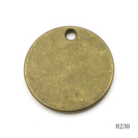 Plaques nominatives métalliques personnalisées de luxe, étanches et robustes, étiquettes rondes tendance de 23,5 mm en laiton antique gaufré pour sacs