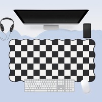 Tapis de table à carreaux avec base en caoutchouc et bords ondulés, grande taille, tapis de souris pour bureau et bureau d'étude, tapis de protection de bureau