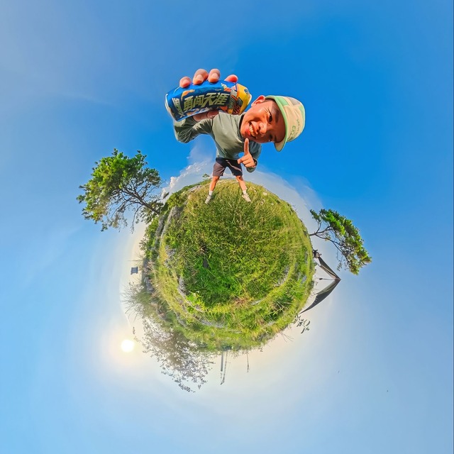 Original Osmo 360 1-inch Imaging Native 8K 360° Video 10-bit & D-Log M Color Performance Small and Portable Vlogging Camera