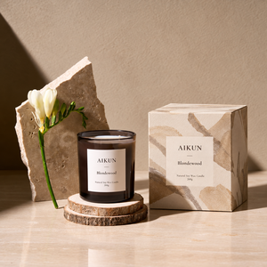 Ensemble de parfums d'intérieur Aikun Glass 5 pièces, bougie de 200 g, vaporisateur d'ambiance de 100 ml, flacon de parfum de 100 ml, diffuseur à bâtonnets de 200 ml, huile parfumée de 30 ml - Product Image 3