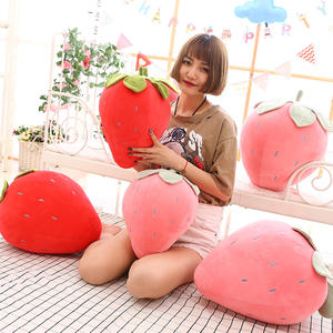 Venta caliente Kawaii <span class=keywords><strong>Strawberry</strong></span> Plush Pillow Juguete de peluche largo con relleno de algodón PP Regalos para niños y bebés - Product Image 6