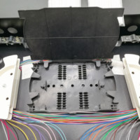 Sunet Panneau de brassage fibre optique ODF de bonne qualité, 12/24/48 fibres, 1U/2U, SC/LC/FC/ST, type montage en rack, pour réseau FTTX
