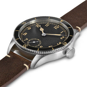Fournisseur d'or, fabricant chinois, fabrique une montre-bracelet vintage à quartz avec boîtier en acier inoxydable 316L et bracelet en cuir de veau U3007 - Product Image 2