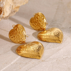 Pendientes de Acero Inoxidable Dorado con Textura de Corazón y Flor, Estilo Retro Francés, Joyería de Regalo - Product Image 2