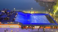 Simulateur de surf à vague artificielle commercial, capacité intérieure/extérieure, prix direct d'usine, bleu clair