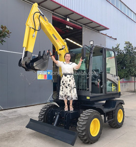 China Wheel <b>Excavator</b> <b>Machine</b> 4 Ton for Sale - Product Image 1