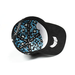 หมวกเบสบอลปักลาย Dandy <span class=keywords><strong>Lost</strong></span> Hills หมวกเบสบอลมีปีกทำจากผ้าหนังนิ่มสีดำมีลายตัวอักษร El MAGO - Product Image 6