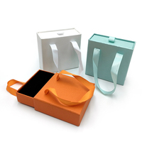Boîte à Bijoux de Luxe à Poignée en Ruban, avec Doublure en Éponge de Papier Kraft, Revêtement UV, Dorure à Chaud et Logo Imprimé en Estampage, pour Colliers
