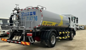Camión Cisterna de Agua Dongfeng Dolicard D9 Usado, Motor Cummins de 230HP, Euro 6, Camión Cisterna de <span class=keywords><strong>Segunda</strong></span> Mano en Venta, <span class=keywords><strong>2023</strong></span> - Product Image 4