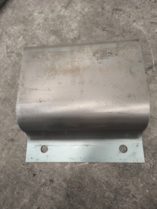 Fabricantes de barandillas de carretera Espaciador de estructura de acero Bloque personalizado Barrera de seguridad vial para Rusia - Product Image 6