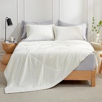 Couette rafraîchissante taille Queen, couvertures rafraîchissantes pour les personnes qui ont chaud la nuit et les sueurs nocturnes, couette d'été crème pour lit taille Queen