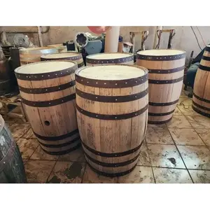 Mesa Decorativa para Exterior The Barrel House, de Madera y Hierro, 200L, Diseño Rústico y Resistente - Product Image 4