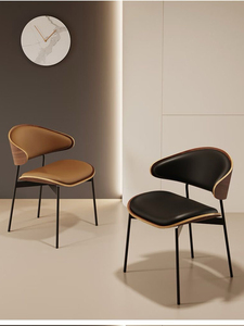 Silla de Comedor Moderna Europea de Lujo Ligero, Ecológica, de PU con Diseño Curvo de Madera Sólida para Hogar, Estudio o Cafetería - Product Image 4