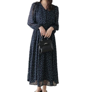 Robe longue en mousseline de soie à col en V et manches lanternes, style japonais, motif floral, taille haute, coupe trapèze, décontractée et élégante, pour femme, vente en gros - Product Image 5