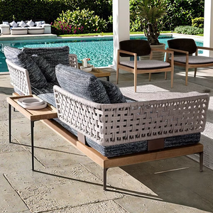 Ensemble <span class=keywords><strong>de</strong></span> canapé d'angle modulaire minimaliste en teck, mobilier <span class=keywords><strong>de</strong></span> <span class=keywords><strong>jardin</strong></span> d'extérieur avec <span class=keywords><strong>salon</strong></span> en aluminium métallique pour hôtels, parcs, cours - Product Image 3
