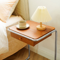 Table de chevet vintage nordique en bois massif, armoire d'appoint rétro en cerisier avec rangement pour chambre à coucher, salon ou coin.