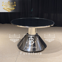 Nouvelle table basse de salon moderne de luxe durable en acier inoxydable doré avec plateau en verre pour mariage et réceptions