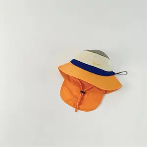 قبعة صيفية واسعة الحافة للأطفال الرضع والأطفال الصغار قبعة للشمس مع شريط للصيد والحماية من أشعة الشمس فوق البنفسجية مع غطاء رقبة قابل للإزالة