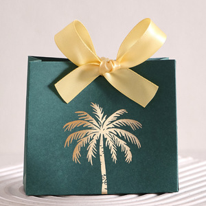 Wholesale Gold Coconut Tree <strong>Pattern</strong> <strong>Paper</strong> Disposable Rigid Candy Box with Ribbon Custom Logo Party Favor Gift Package - Product Image 4