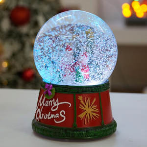 100mm LED noël pain d'épice maison <span class=keywords><strong>boule</strong></span> à <span class=keywords><strong>neige</strong></span> résine artisanat décoration <span class=keywords><strong>de</strong></span> la maison avec lumière musicale eau <span class=keywords><strong>boule</strong></span> <span class=keywords><strong>de</strong></span> <span class=keywords><strong>neige</strong></span> - Product Image 3