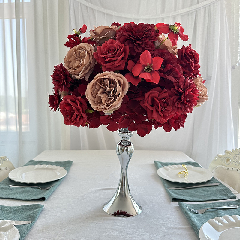 White Table Flowers Garland Wedding Table