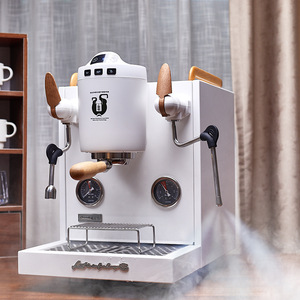 Gemilai Crm3131c Parrot Semi Automatic Coffee Machine 1.2L Water Tank Steam Heating For Home Use - Product Image 2