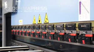 耐久性のある工業用135T3200 CNCプレスブレーキ、6+1軸設計、DA66Sグラフィックプログラミングモード搭載 - Product Image 5