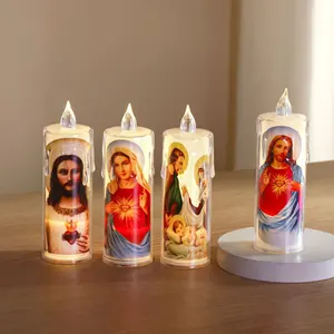 La preghiera religiosa acrilica del Festival ha condotto le candele lunghe
