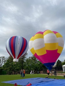 Ballon publicitaire gonflable géant personnalisé pour l'extérieur, arc-en-ciel coloré, à vendre - Product Image 1