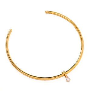 Collar Ajustable Minimalista y Elegante con Garantía Anti-Deslustre, Chapado en Oro de 18K sobre Acero Inoxidable, Diseño Abierto en Forma de Lágrima para la Clavícula - Product Image 6