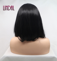 Perruque courte synthétique légère avec frange |   Perruque courte et droite avec une ligne de cheveux naturelle |   Fibre résistante à la chaleur noire transparente