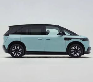 2025 ZEEKR MIX Vehículo eléctrico inteligente Conducción a la izquierda Coche de motor EV de alta velocidad con caja de cambios automática Nuevo modelo de largo alcance - Product Image 4