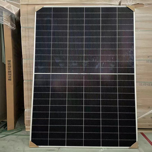 แผงโซลาร์เซลล์ Ats 645w 210 มม. แบบฮาล์ฟเซลล์ กระจกสองชั้น โมโนคริสตัลไลน์ โมดูลไฟฟ้าโซลาร์เซลล์ - Product Image 1
