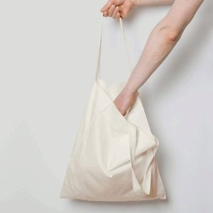 Bolsa de Mano Personalizada con Logotipo Impreso, Bolsa de Compras de Lona Natural Reciclada, Ecológica y Elegante - Product Image 4