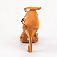 Nouvelle Arrivée Chaussures de Danse Classiques pour Femmes, Talon Souple 8CM, Chaussures de Danse Latine Salsa Ballroom Tango pour Filles, Marron Satiné, Chaussures de Soirée OEM
