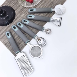 Nouvel ensemble de 6 râpes manuelles en acier inoxydable pour melon, fruits, fromage, ail et gingembre – Lot d'usine d'ustensiles de cuisine - Product Image 3