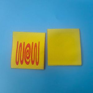 Étiquettes tissées personnalisées en polyester, imprimées numériquement, écologiques et durables, avec pli central, pour vêtements (OEM/ODM) - Product Image 2